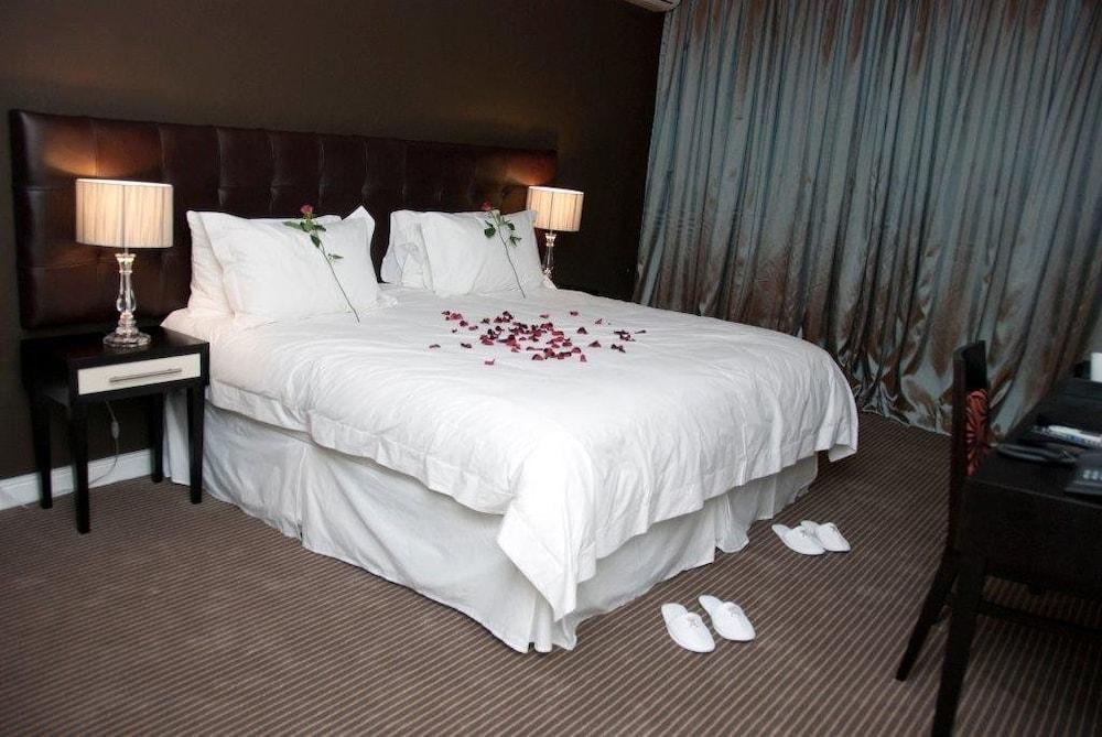Ascot Boutique Hotel Johannesburg Exterior photo